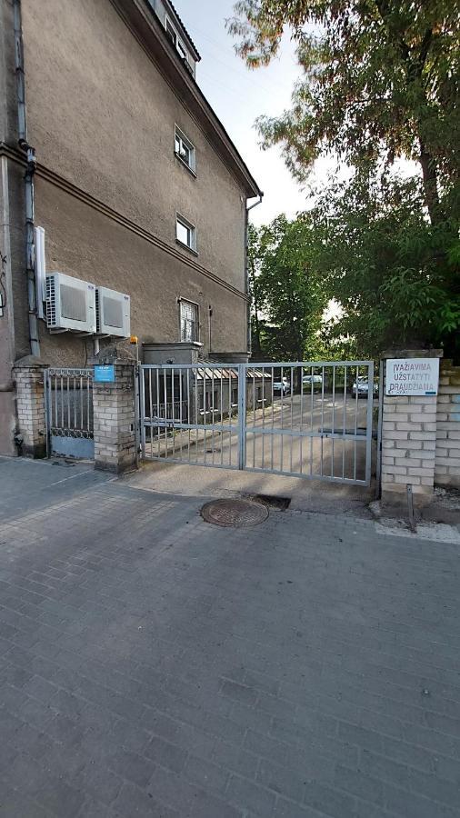 Fun And Chill Patalpu Ir Pirties Nuoma Apartment Вилнюс Екстериор снимка